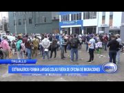 Trujillo: Extranjeros forman largas colas fuera de oficina de migraciones