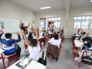 Minedu planteará al Consejo de Ministros eliminar el distanciamiento en aulas y permitir el 100% de aforo
