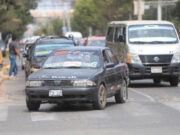 Autos colectivos de provincias anuncian la suspensión del paro