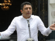 Perú: Guillermo Bermejo califica de gallinazo a Vladimir Cerrón por su visita a Pedro Castillo