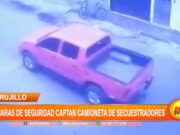 Trujillo: Cámaras de seguridad captan camioneta de secuestradores policiales-trujillo-lalibertad-perú