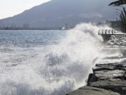 El mar registra alturas de olas hasta el doble de sus condiciones normales