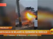 Trujillo: taxista se salva de milagro al quemarse su vehículo