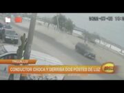 Trujillo: conductor choca y derriba dos postes de luz
