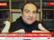 Ejecutivo ni legislativo quieren dejar el poder, según constitucionalista Roberto Cabrera