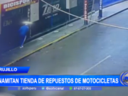 Trujillo: sujeto deja dinamita en tienda de repuestos de motocicletas