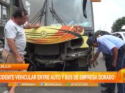 Trujillo: accidente vehicular entre auto y bus de empresa dorado