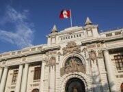 Congreso rechaza pedido contra decisión de reabrir debate de adelanto de elecciones