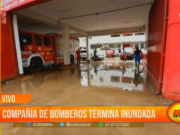 Trujillo: compañía de bomberos termina inundada