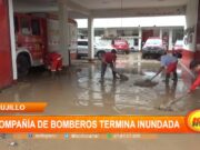 Trujillo: compañía de bomberos termina inundada