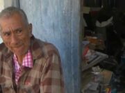 Trujillo: vecinos piden ayuda para anciano abandonado
