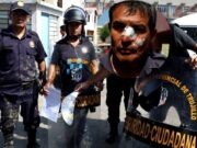 Trujillo: ambulantes agreden a tres agentes de seguridad ciudadana