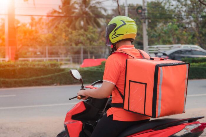 comisión-trabajo-ortorgar-derechos-laborales-motorizados-repartidores-delivery
