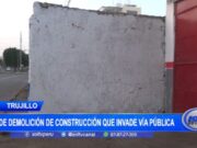 Demanda de Demolición para Construcción que Invade Vía Pública