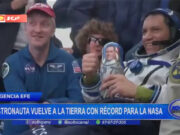 Astronauta vuelve a la Tierra con récord para la NASA