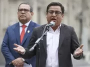 Ministro de Salud promoverá posibilidad que médicos trabajen en dos hospitales del Estado