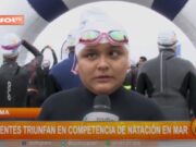 Lima: invidentes triufan en competenia de natación en mar