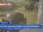 Trujillo: seis sujetos vandalizan automóvil y se llevan pertenencias