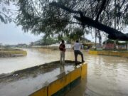 Tumbes: lluvias ocasionan aniegos en calles