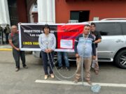Alcaldesa y regidor de Marmot se encadenan ante amenazas de extorsión