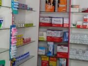 Video: clausuran boticas y centro médico al no contar con documentación para funcionamiento en Huamachuco