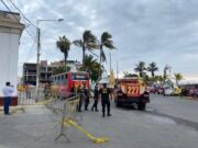 Trujillo: bus de transporte a Huanchaco se incendia y alerta a vecinos y comerciantes