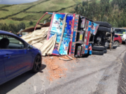 Otuzco: accidente vehicular entre camión y camioneta deja dos heridos