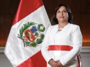 Logran recolectar firmas para moción contra presidenta Dina Boluarte