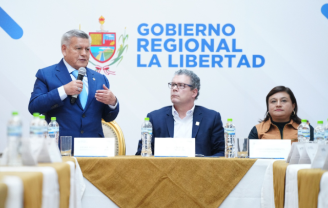 gobierno-regional-apec-cesar-acuña