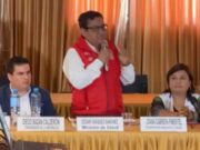 Trujillo: ministro de Salud arremete contra cadenas de farmacias y gremios médicos