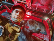 Trujillo: perrito a punto de caer a precipicio es rescatado por bomberos