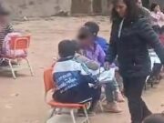Pataz: estudiantes reciben clases en patio de colegio tras colapso de sus aulas por lluvias