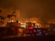 Internacional: incendio forestal deja dos muertos y varios heridos en Los Ángeles