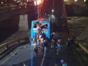 Chancay: Bus cae a río tras colapso de puente, deja tres muertos y más de 40 heridos