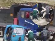 Apurímac: policía salva a cuatro personas de ser arrastradas por el río