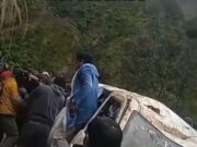 La Libertad: más de 10 heridos tras despiste de minivan en peligrosa curva de Marsa