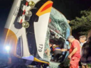 Lambayeque: Una menor fallecida y 15 heridos tras choque de tráiler y bus