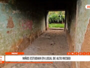 Pataz: niños estudian en local de alto riesgo