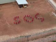 Migrantes venezolanos forman SOS humano en Texas para frenar deportaciones sin juicio