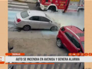 Trujillo: incendio de vehículo alarmó a transeúntes