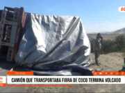 La Libertad: camión termina volcado en óvalo Tanguche