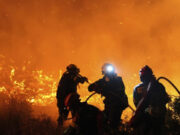 Grecia: Incendio forestal obliga a evacuar a 5 mil personas en Atenas