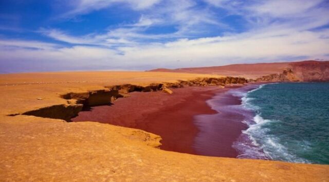 playa-roja-paracas-maravilla-natural