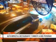 Lima: auto impacta contra restaurante y embiste a dos personas