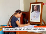 Chiclayo: fieles dejan mensajes para el papa León XIV en libro recordatorio