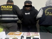Trujillo: PNP captura a sujeto que recibía encomienda con stickers de bandas criminales