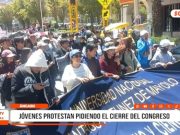 Huaraz: estudiantes protestan exigiendo cierre del Congreso