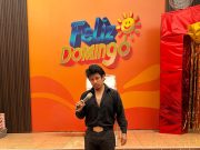 🎤🔥 Stéfano Zavaleta hizo vibrar el set con éxitos de Elvis Presley en Feliz Domingo