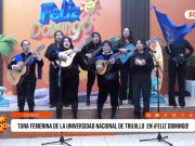 Tuna Femenina de la Universidad Nacional de Trujillo canta