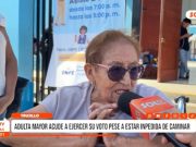 Trujillo: adulta mayor acude a ejercer su voto pese a estar impedida de caminar